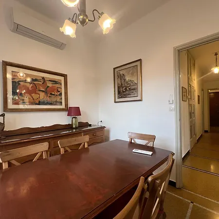 Casa Taveri, Daire Santa Margherita Ligure